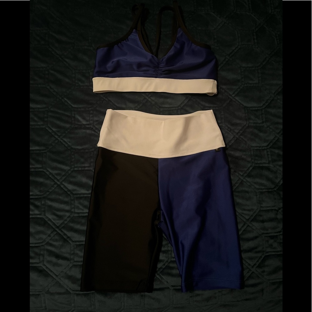 Olanno Daroch Align Biker and Tenacity Top in Blue Black White - Size 10